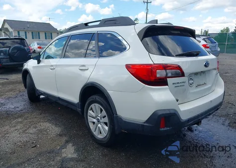 2018 Subaru Outback 2.5I Premium z USA, uszkodzony, nr VIN 4S4BSAFC0J3340609